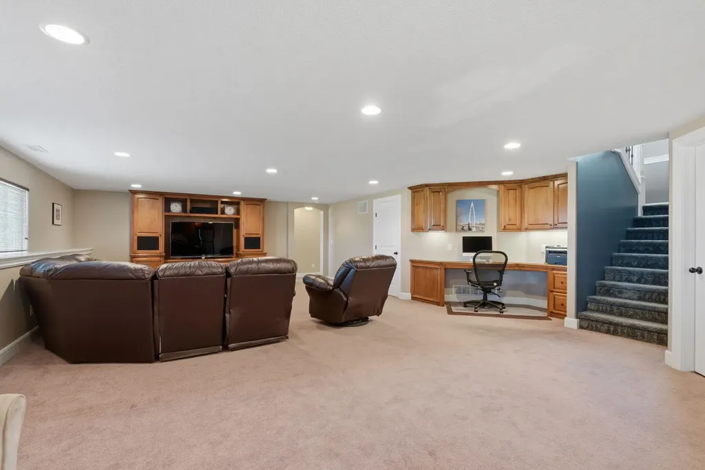 4241 N 167th Street Colwich KS 67030
