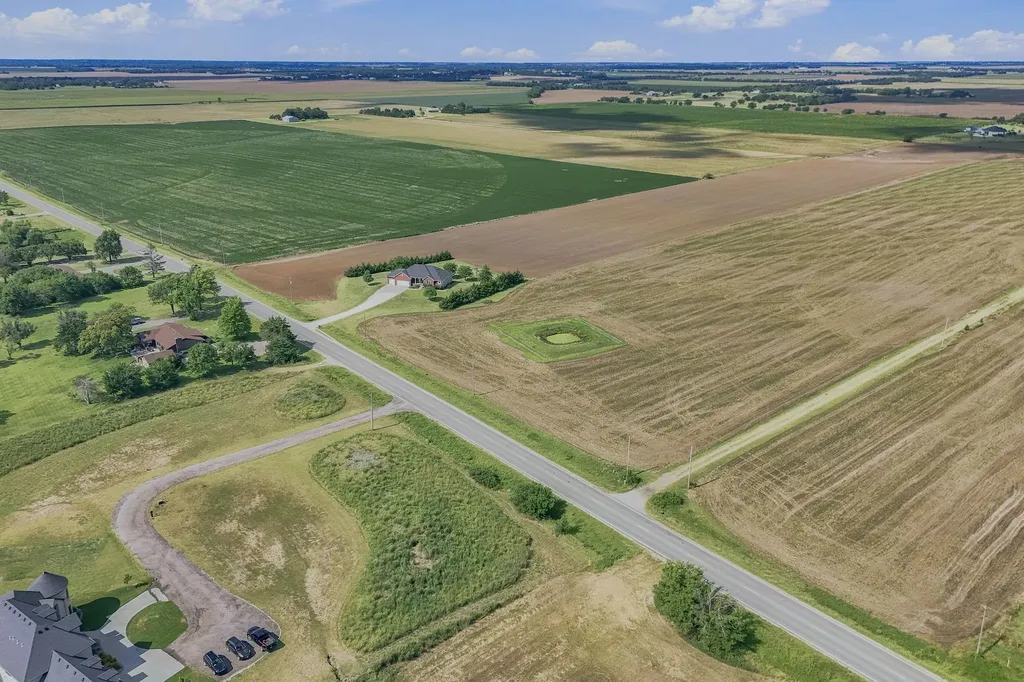 4241 N 167th Street Colwich KS 67030