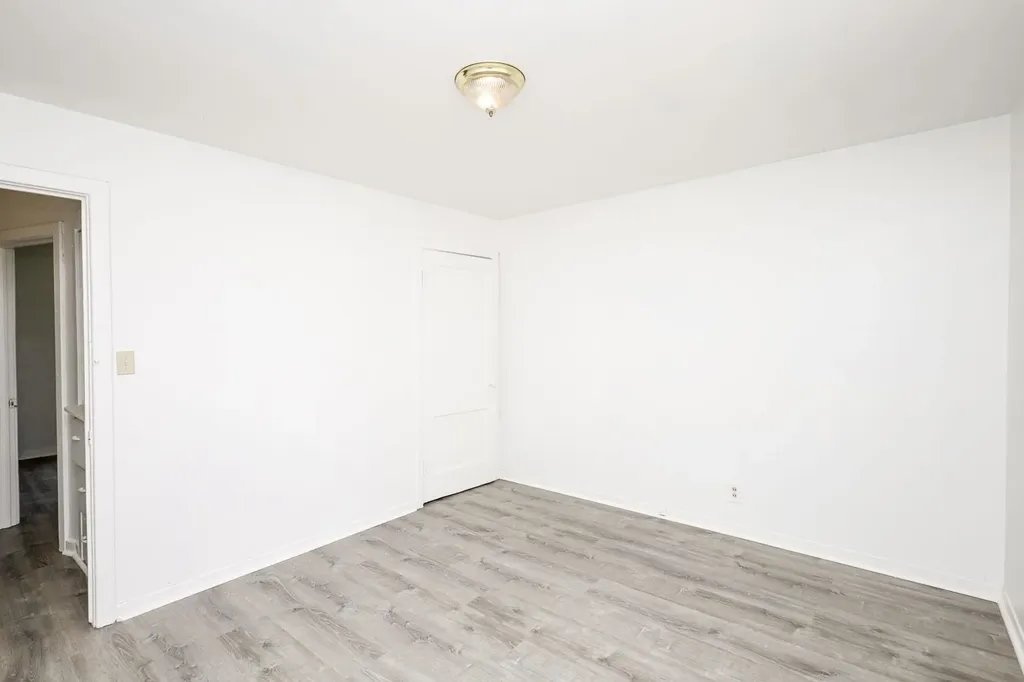 1738 N Poplar Wichita KS 67214