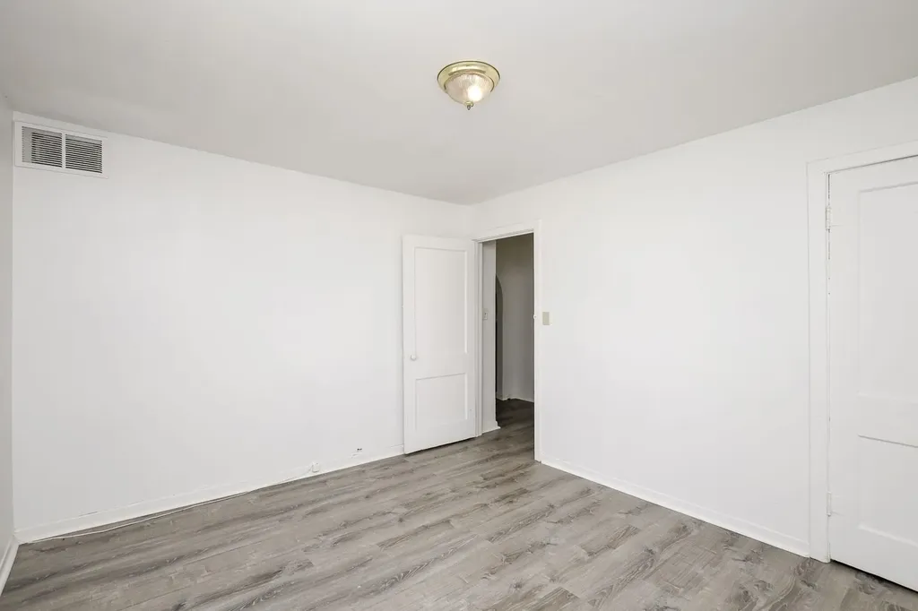 1738 N Poplar Wichita KS 67214