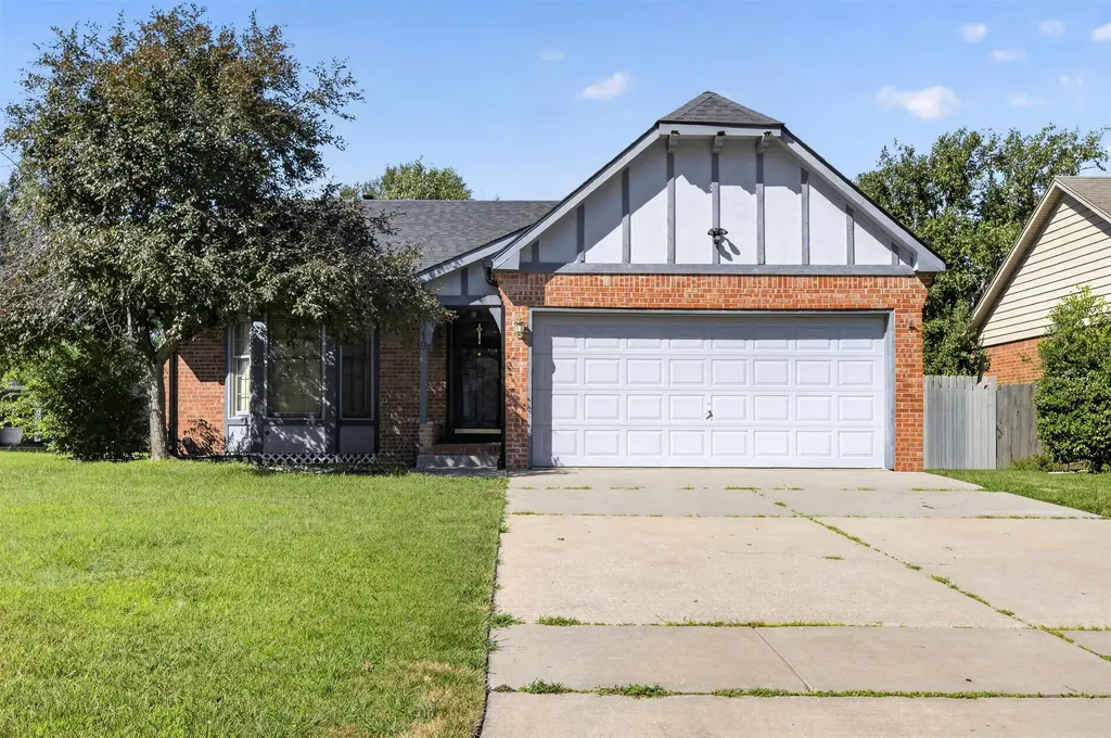 9319 E Skinner Street Wichita KS 67207