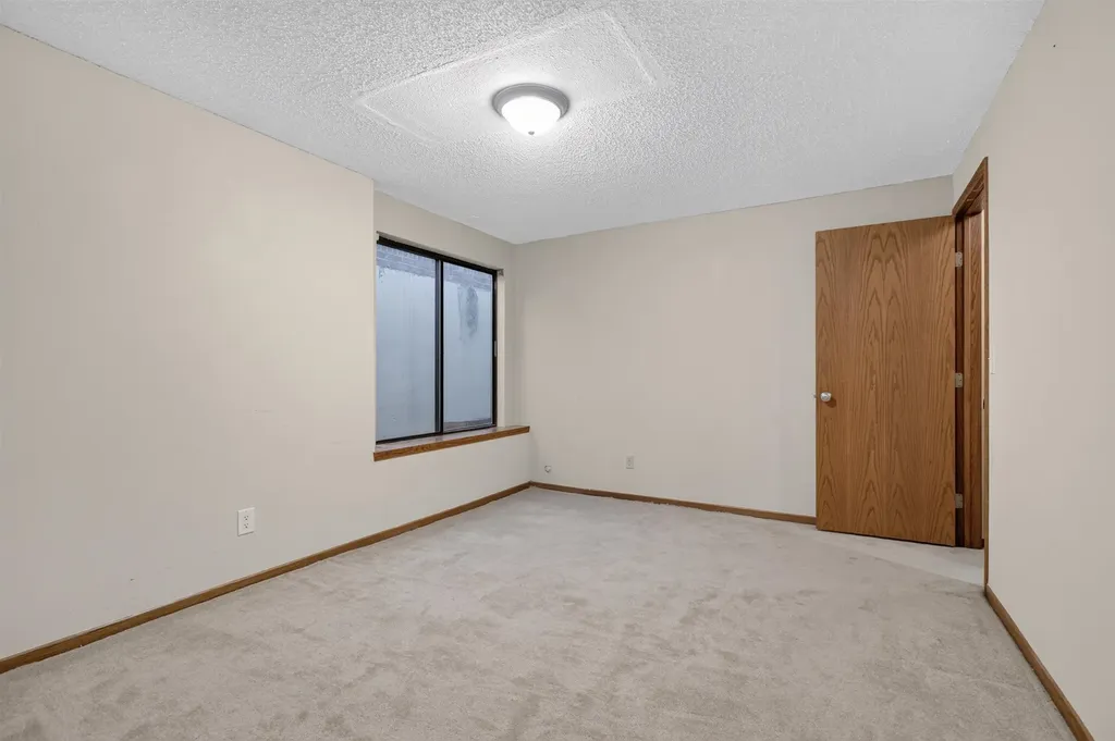 9319 E Skinner Street Wichita KS 67207