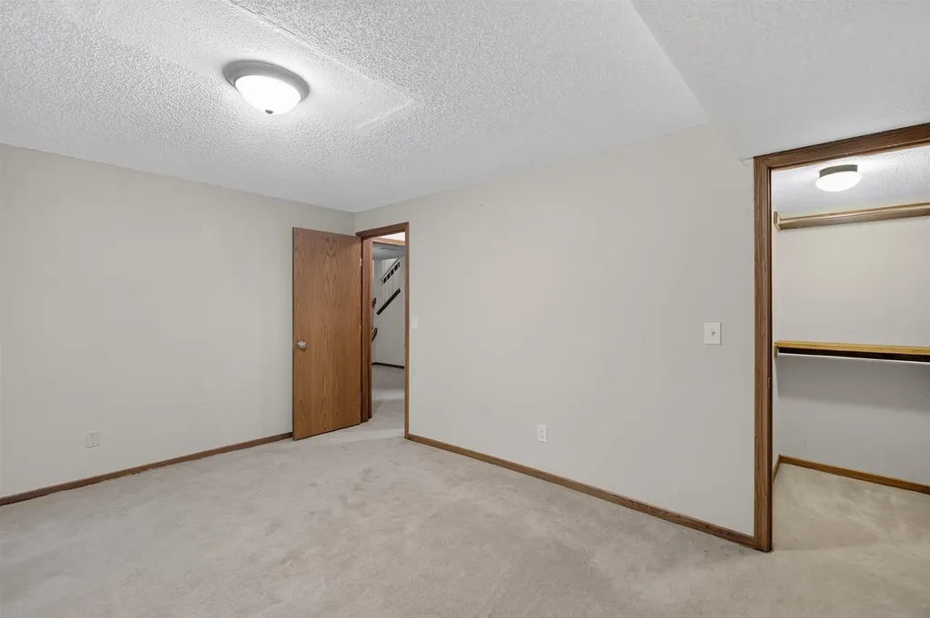 9319 E Skinner Street Wichita KS 67207