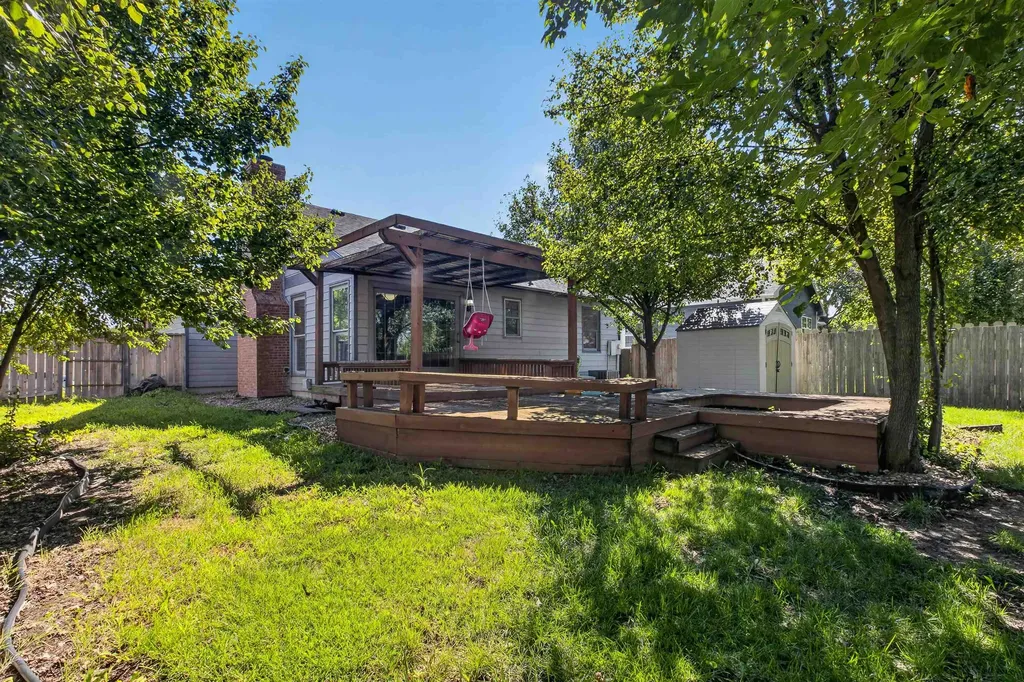 9319 E Skinner Street Wichita KS 67207