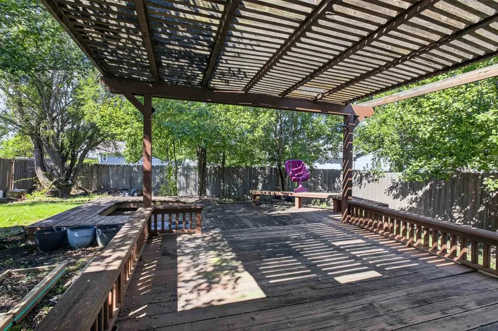 9319 E Skinner Street Wichita KS 67207