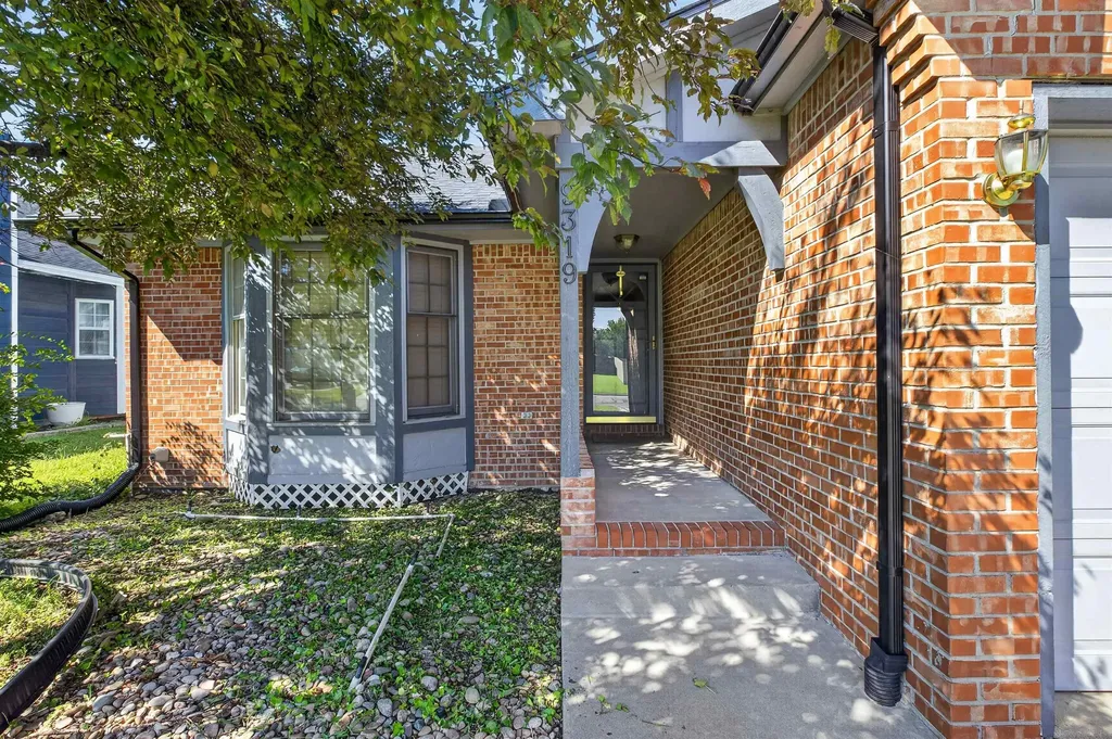 9319 E Skinner Street Wichita KS 67207