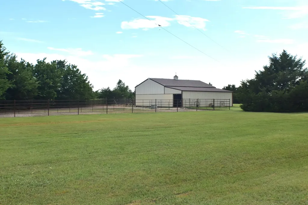 13097 SW 155th Street Rose Hill KS 67133-8169