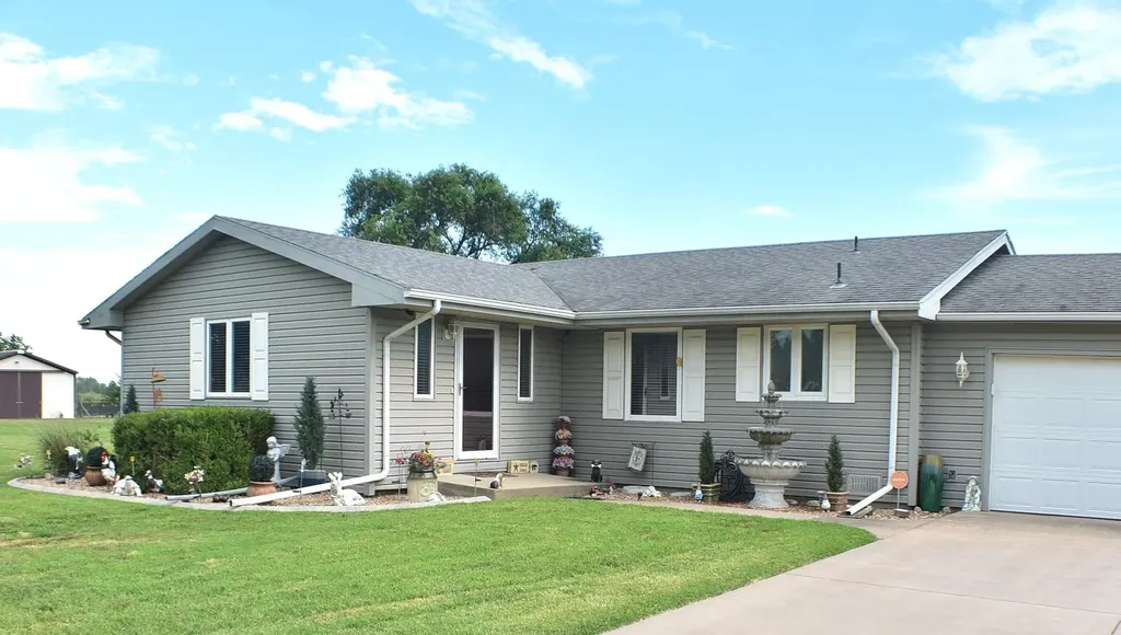 13097 SW 155th Street Rose Hill KS 67133-8169