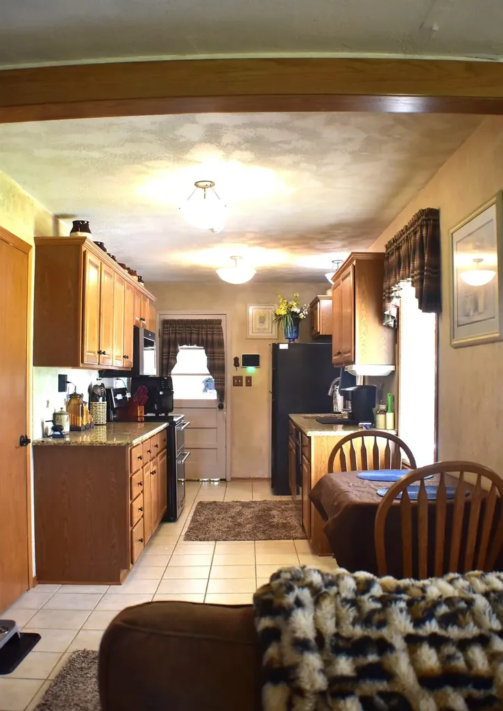 13097 SW 155th Street Rose Hill KS 67133-8169