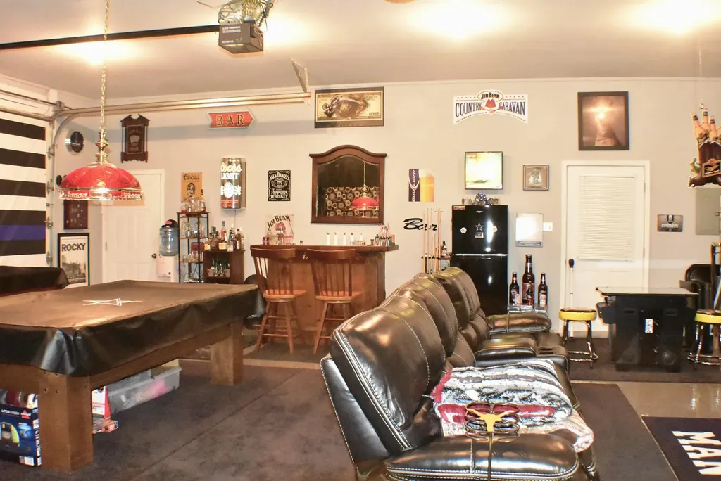 13097 SW 155th Street Rose Hill KS 67133-8169