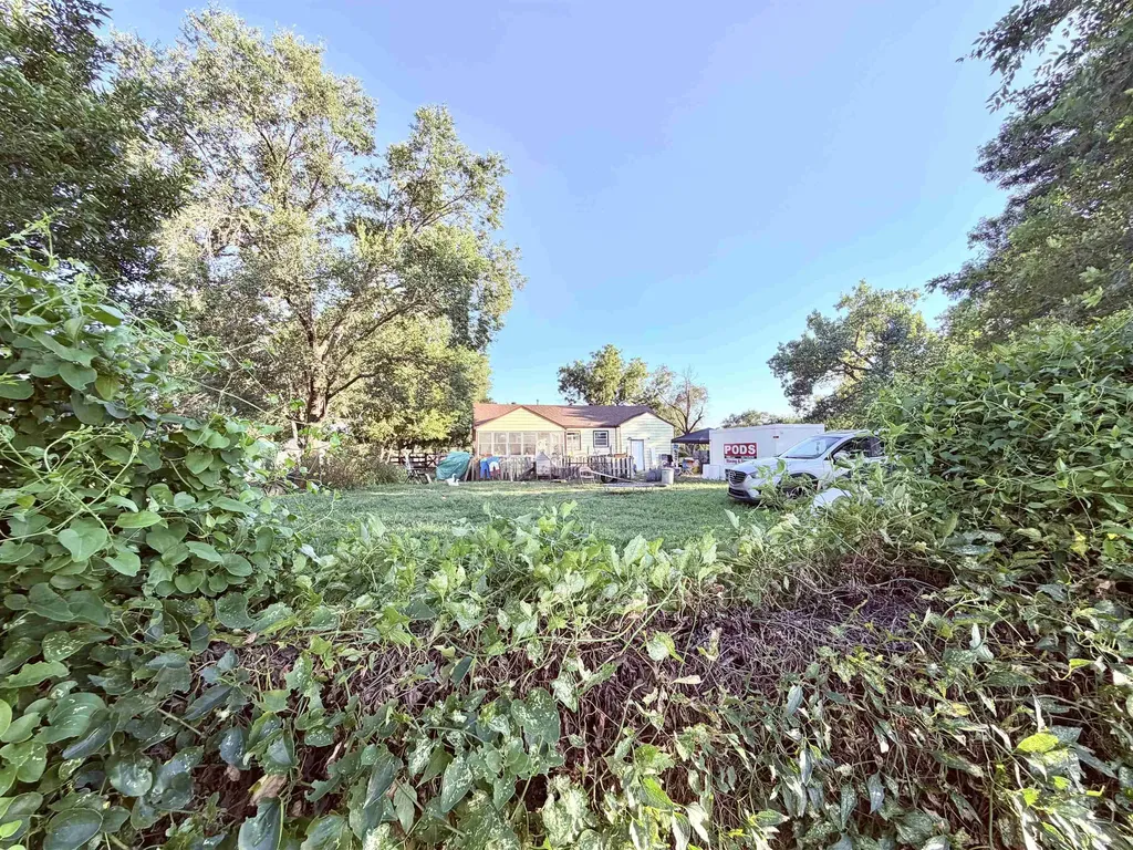 4533 SW 100th Street Augusta KS 67010