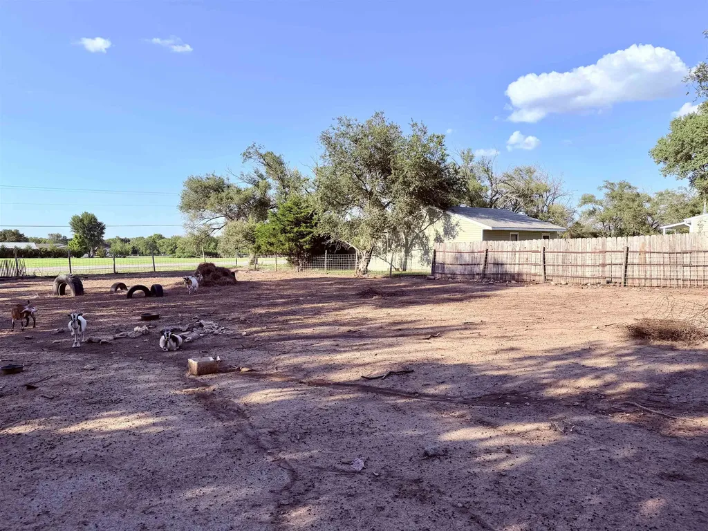 4533 SW 100th Street Augusta KS 67010