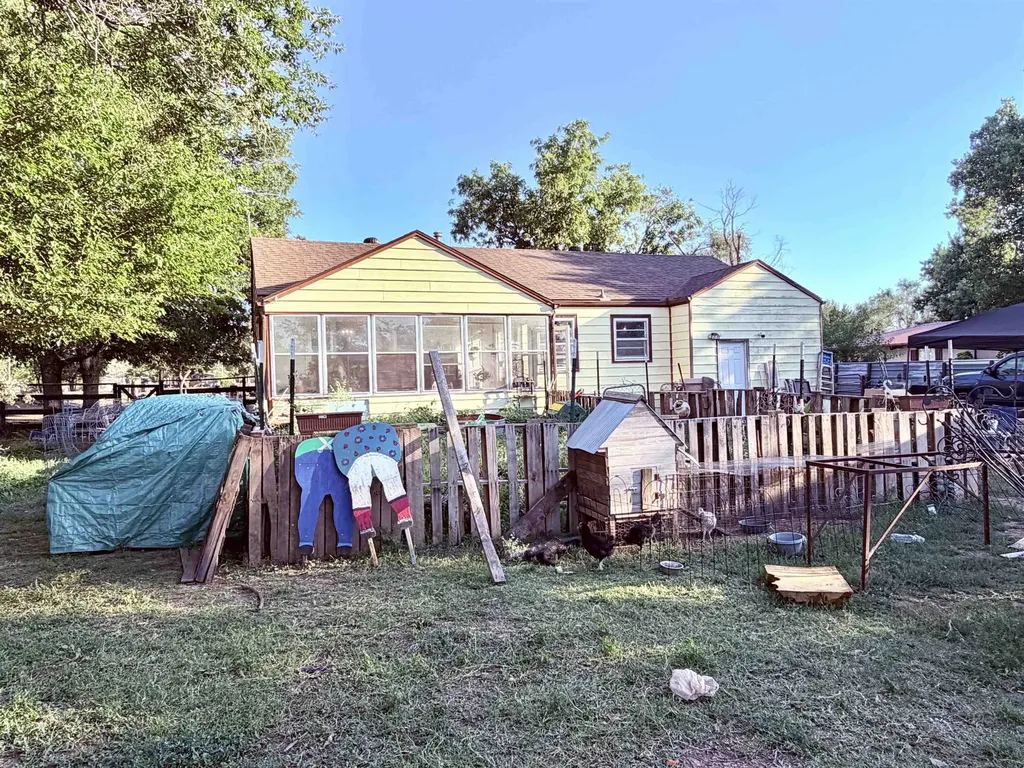 4533 SW 100th Street Augusta KS 67010