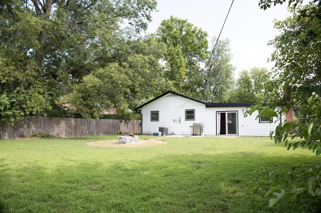 4408 W Memory Lane Wichita KS 67212