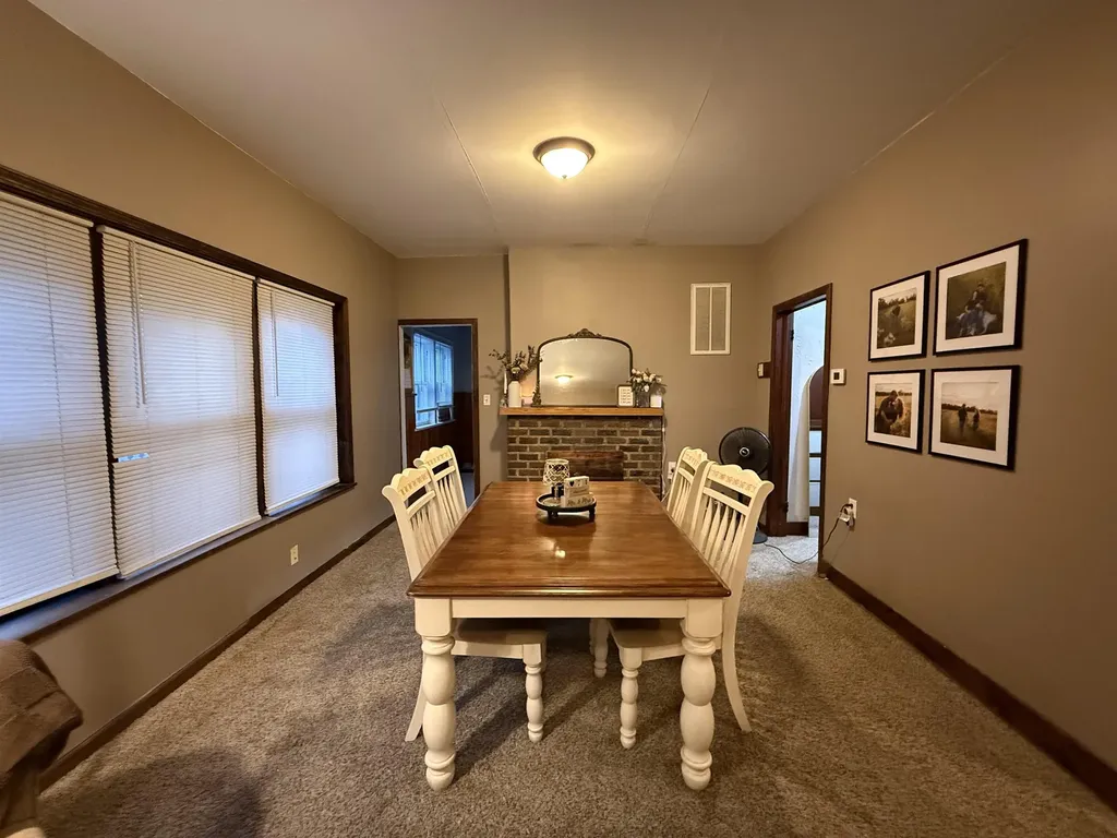 1319 E 12th Avenue Winfield KS 67156