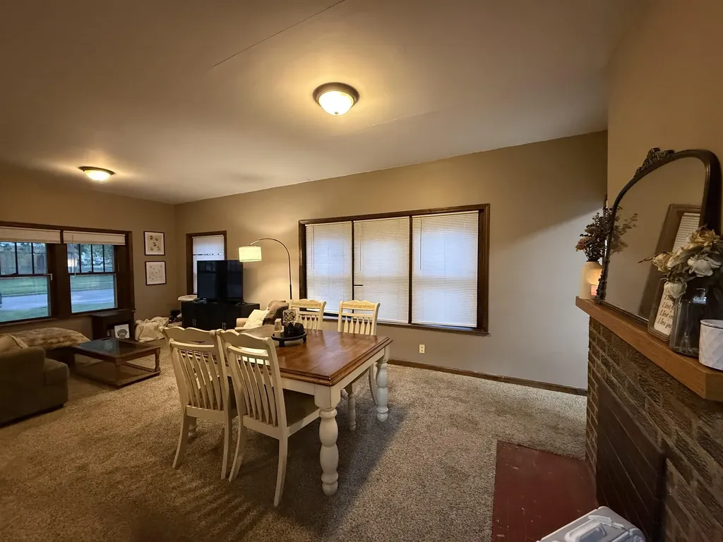 1319 E 12th Avenue Winfield KS 67156