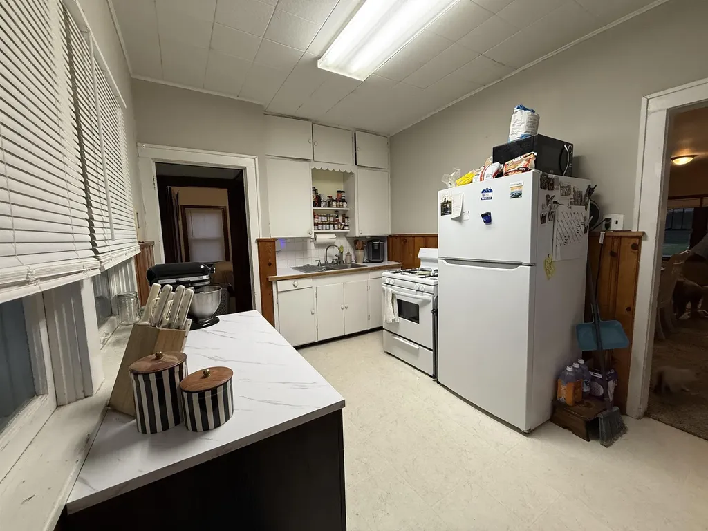 1319 E 12th Avenue Winfield KS 67156