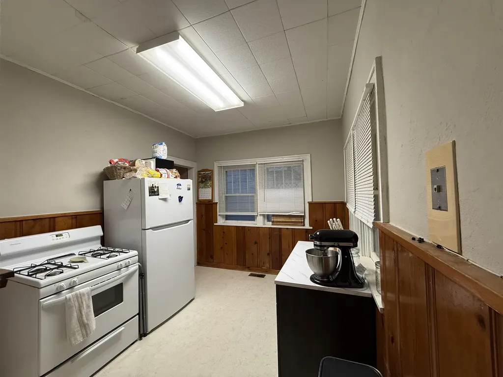 1319 E 12th Avenue Winfield KS 67156