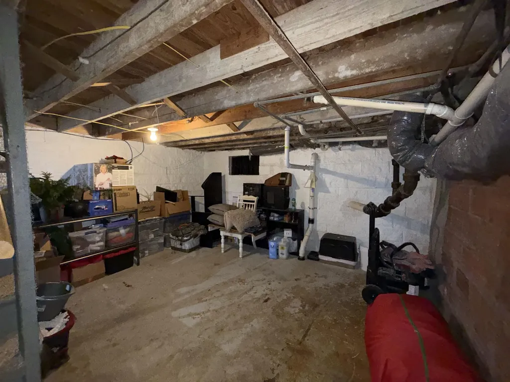 1319 E 12th Avenue Winfield KS 67156