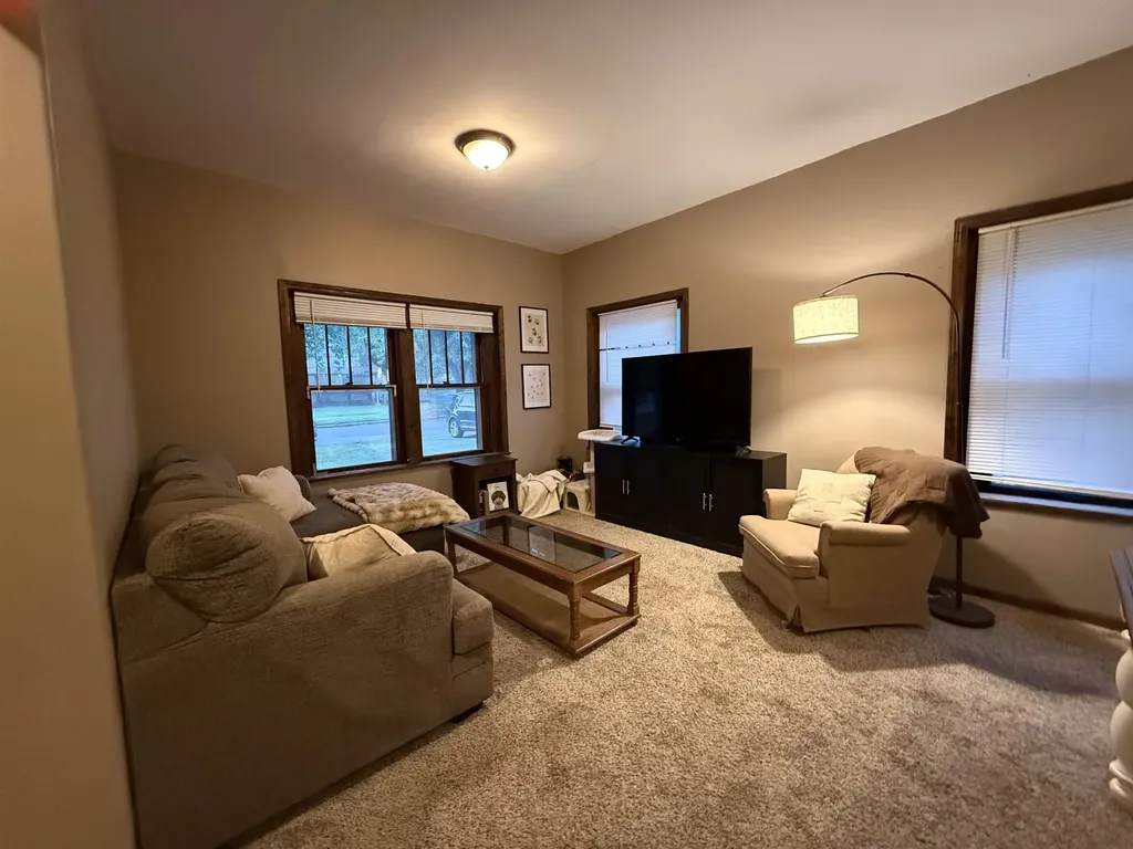 1319 E 12th Avenue Winfield KS 67156