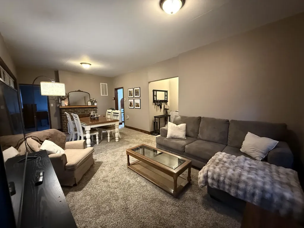 1319 E 12th Avenue Winfield KS 67156
