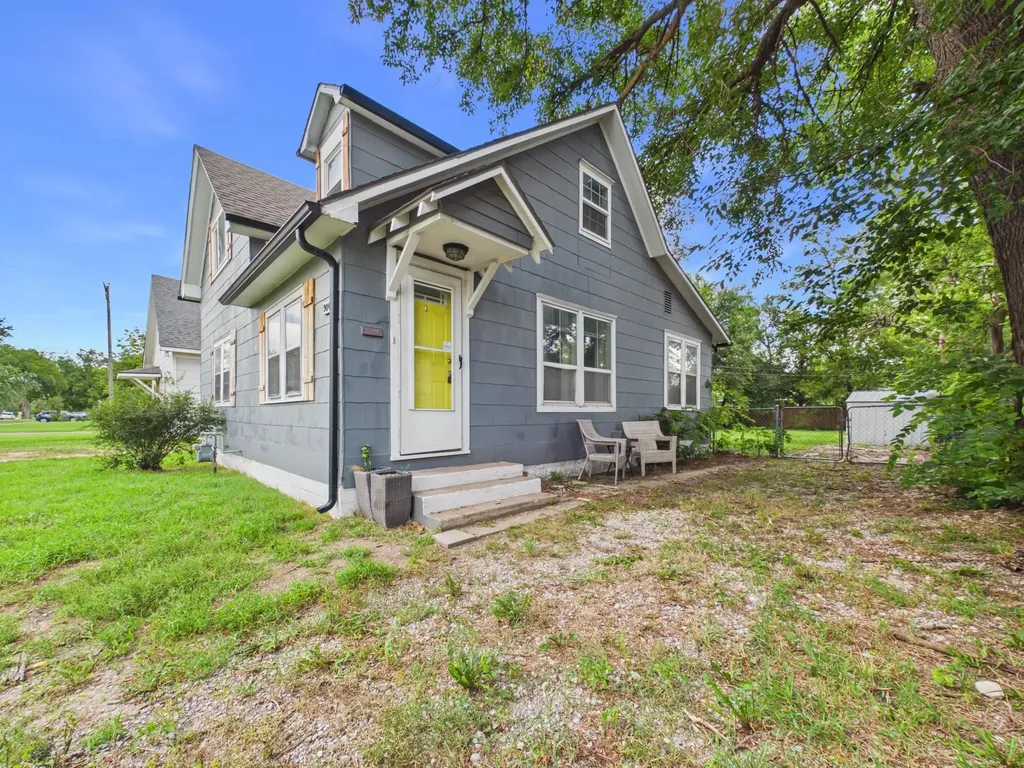 904 S Glenn Avenue Wichita KS 67213
