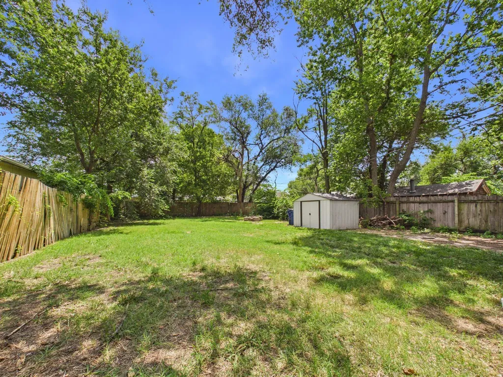 904 S Glenn Avenue Wichita KS 67213
