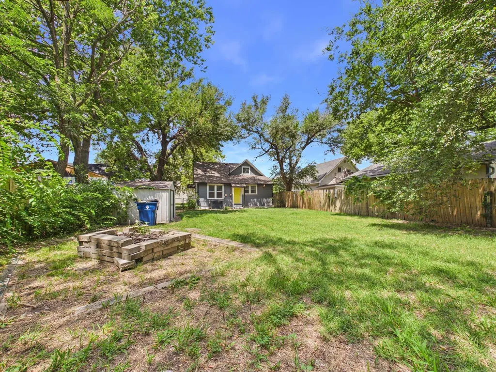 904 S Glenn Avenue Wichita KS 67213
