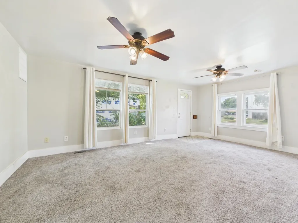 904 S Glenn Avenue Wichita KS 67213