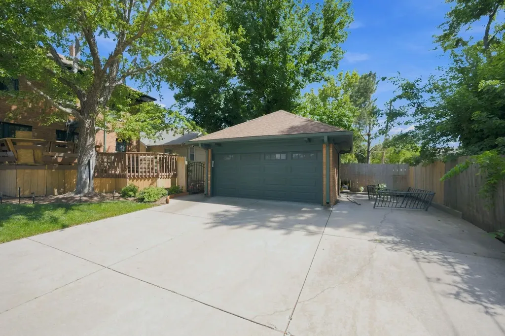 357 N Yale Avenue Wichita KS 67208