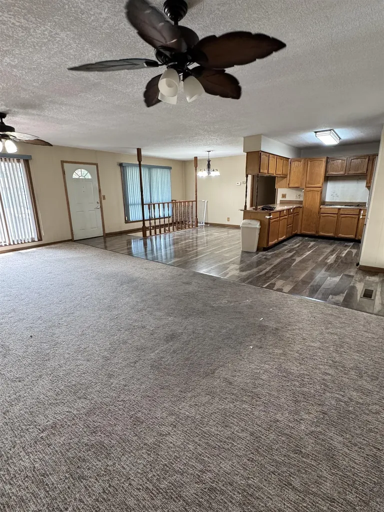 3401 S Laura Avenue Wichita KS 67216