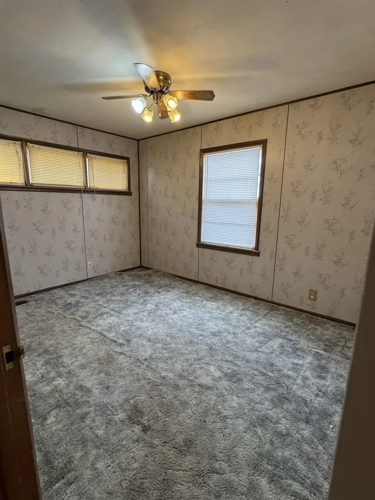 3401 S Laura Avenue Wichita KS 67216