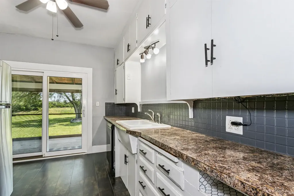 1531 N Prairie Creek Andover KS 67002