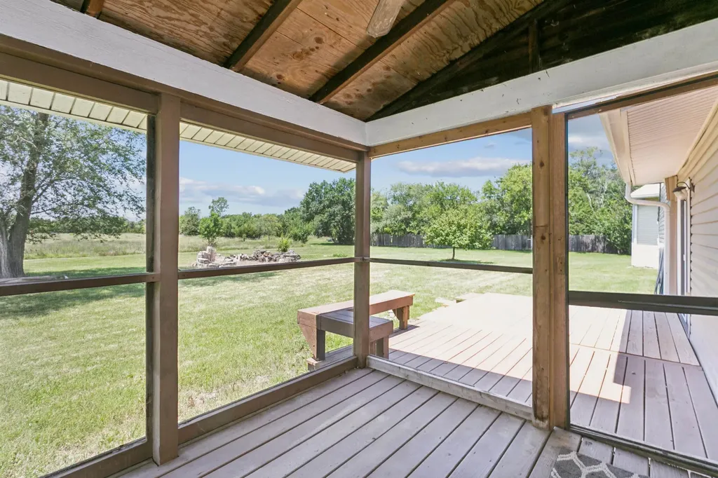 1531 N Prairie Creek Andover KS 67002