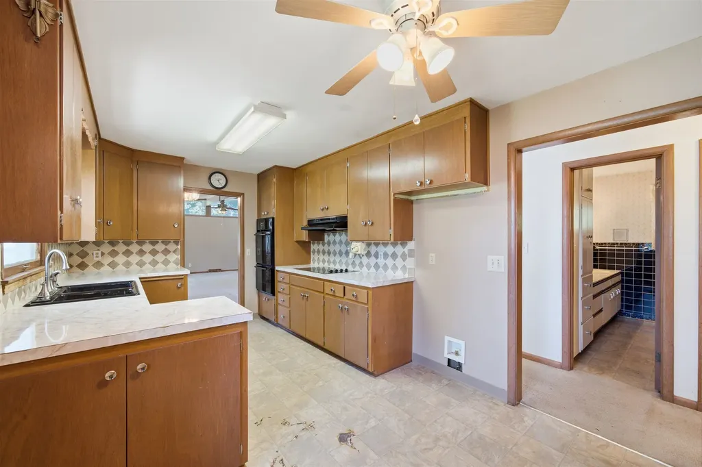 706 S Freeborn Marion KS 66861