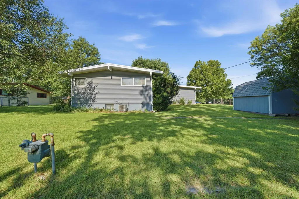 706 S Freeborn Marion KS 66861