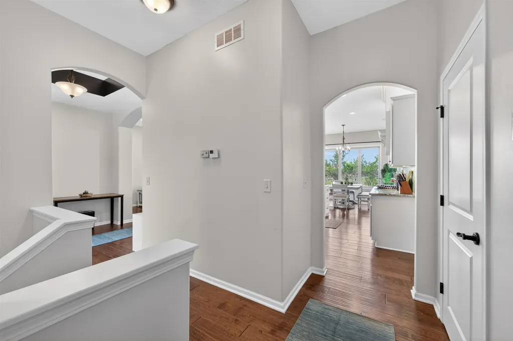 1009 E Rosemont Andover KS 67002