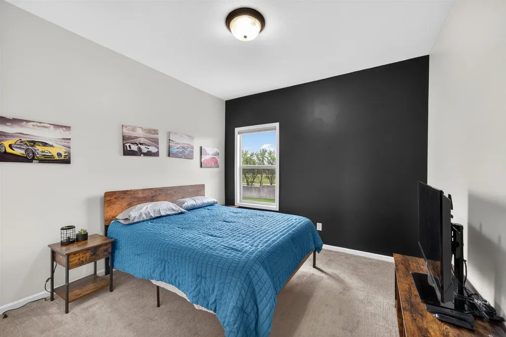 1009 E Rosemont Andover KS 67002