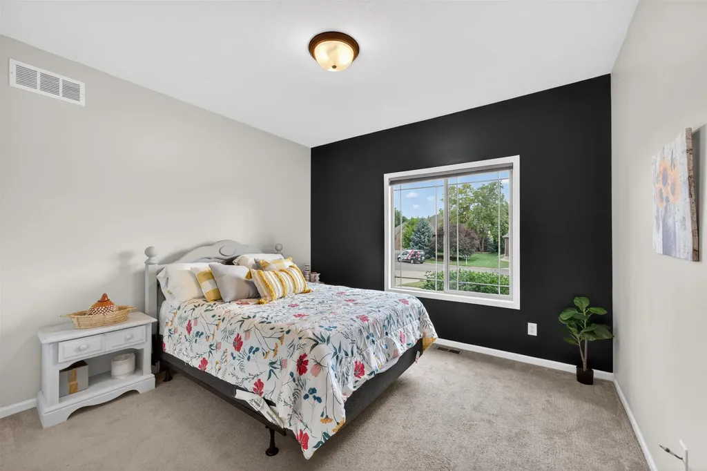 1009 E Rosemont Andover KS 67002