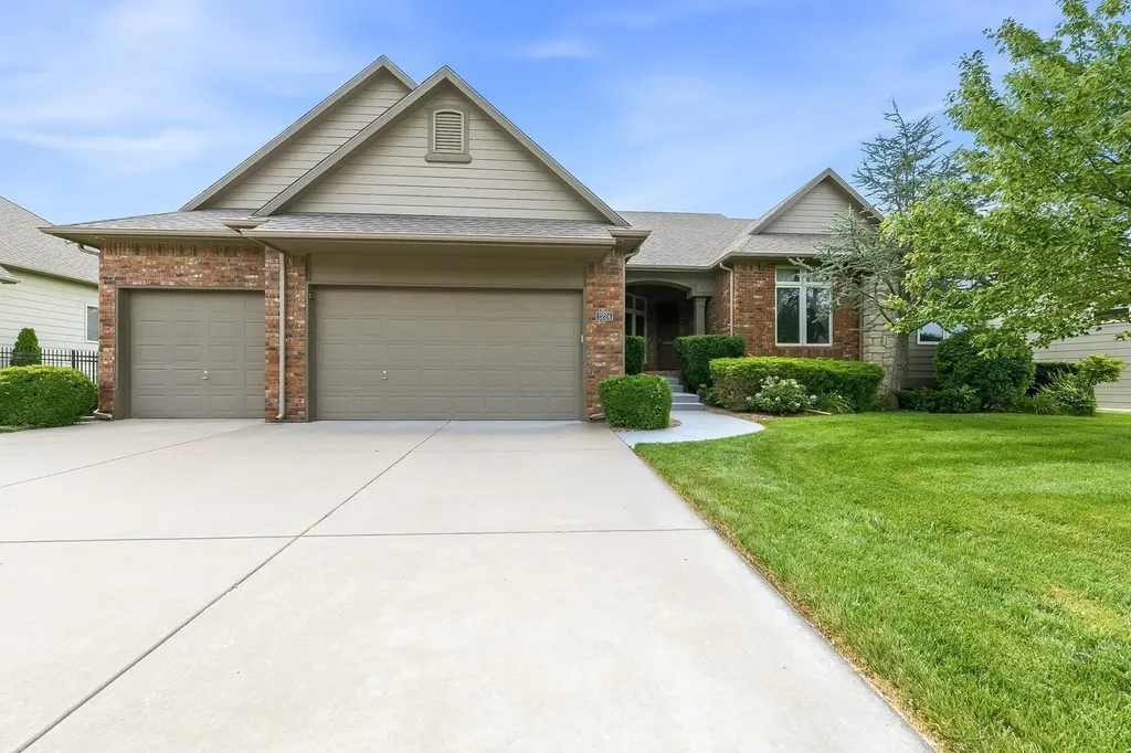 2224 N Rough Creek Road Derby KS 67037