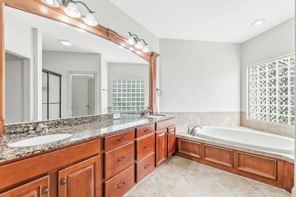 2224 N Rough Creek Road Derby KS 67037