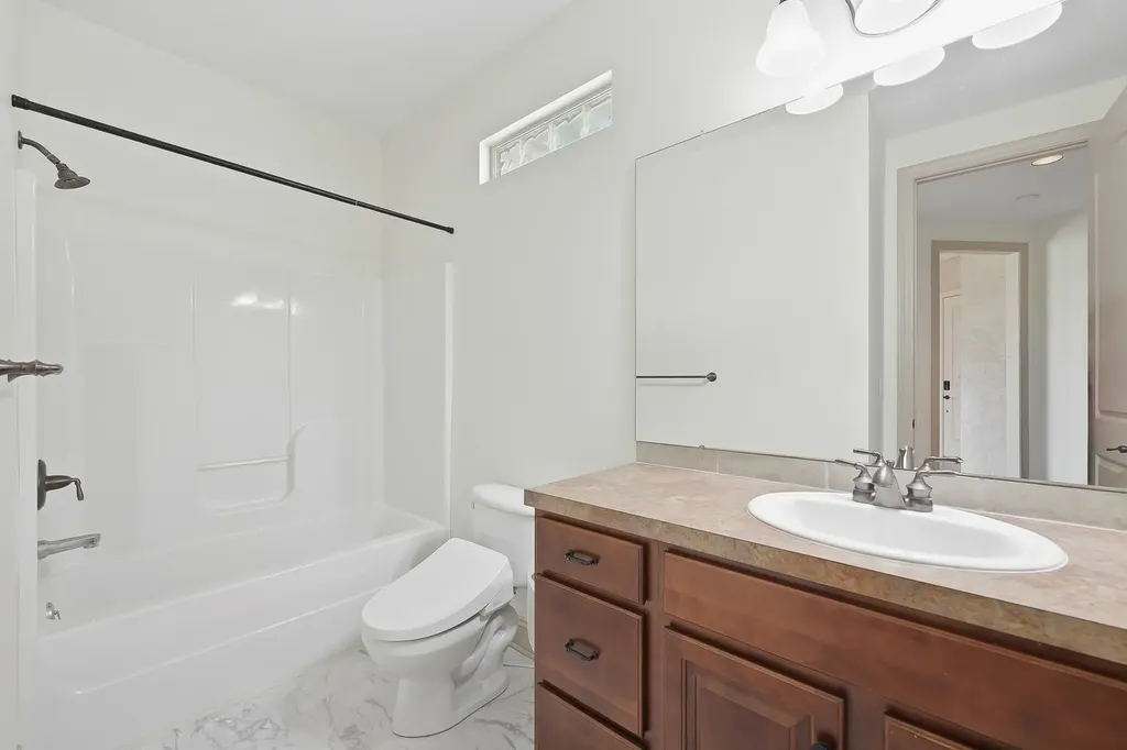 2224 N Rough Creek Road Derby KS 67037