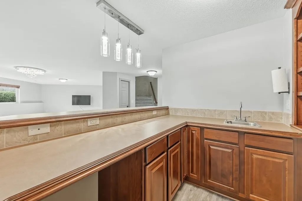 2224 N Rough Creek Road Derby KS 67037