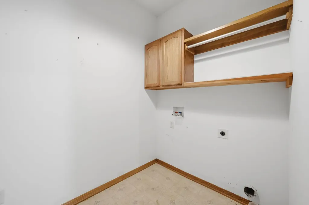 8222 W Nantucket Wichita KS 67212-6250