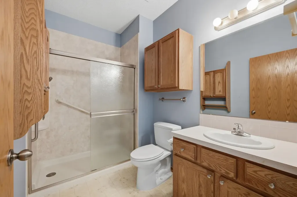 8222 W Nantucket Wichita KS 67212-6250