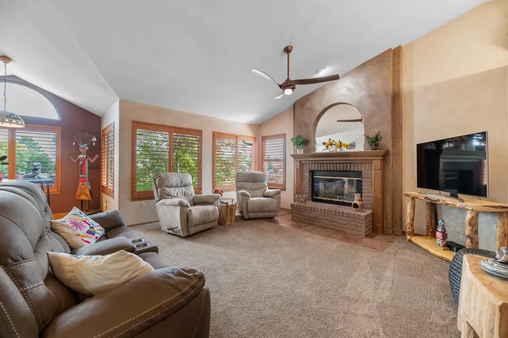 331 S Limuel Court Wichita KS 67235