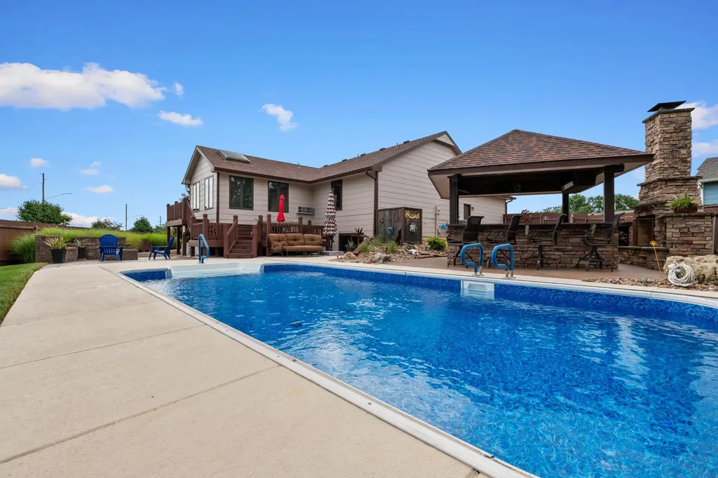 331 S Limuel Court Wichita KS 67235