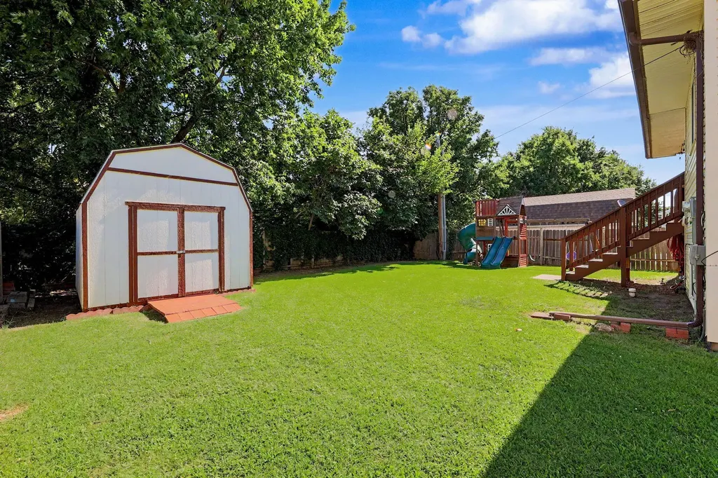 50 Arnold Augusta KS 67010