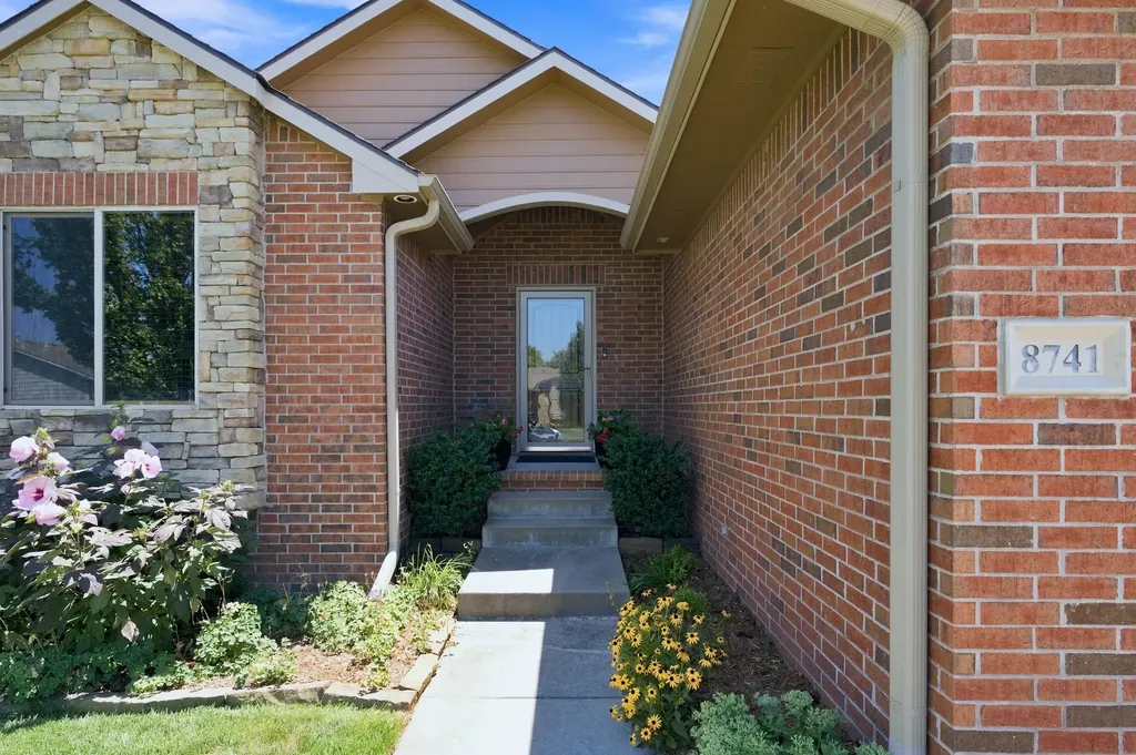 8741 W Conrey Wichita KS 67205