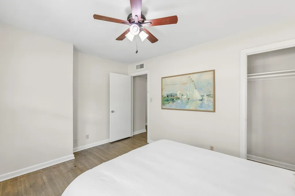 1720 S Roanoke Drive Wichita KS 67218